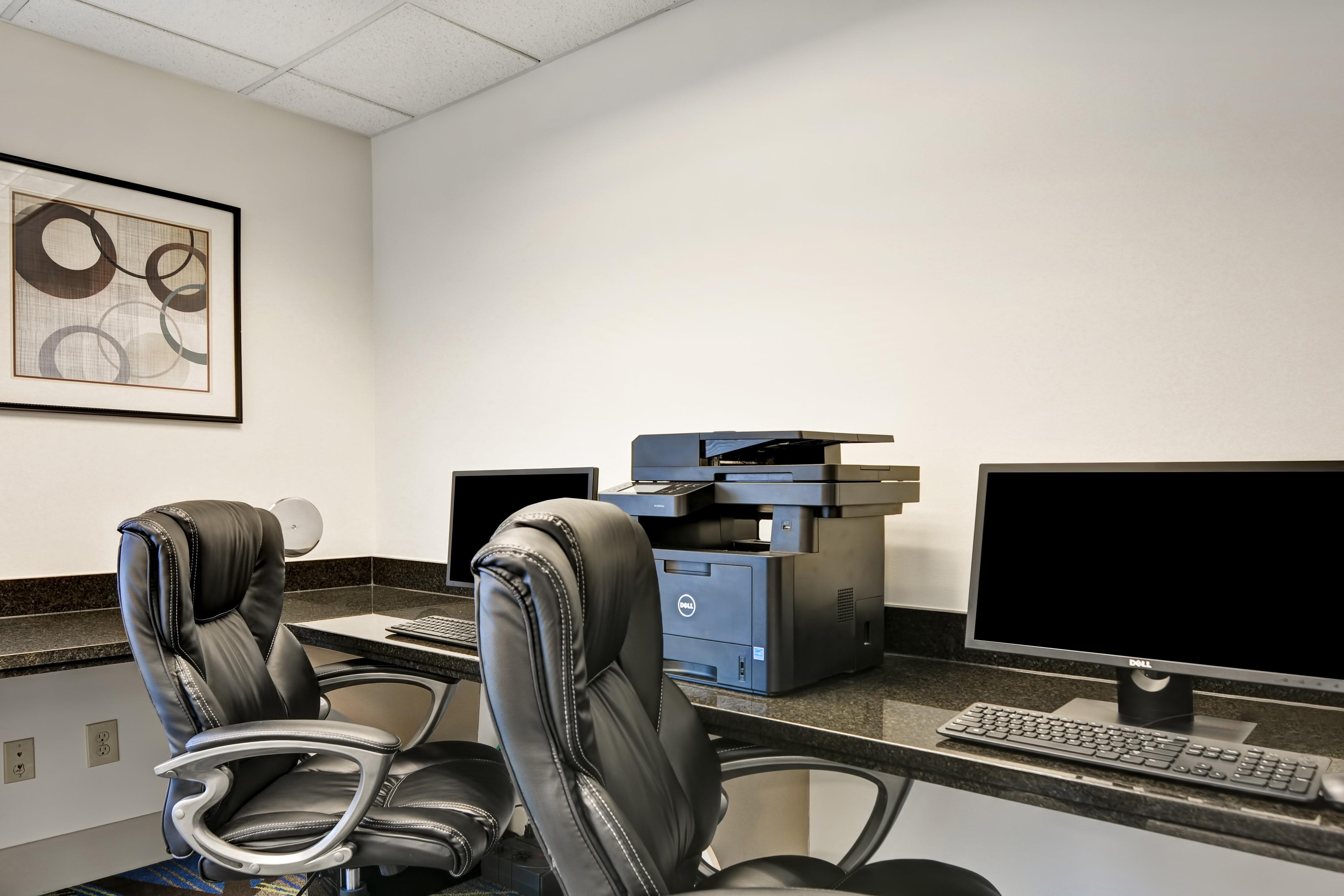 Holiday Inn Express Hotel & Suites Milwaukee-New Berlin By Ihg Exteriér fotografie