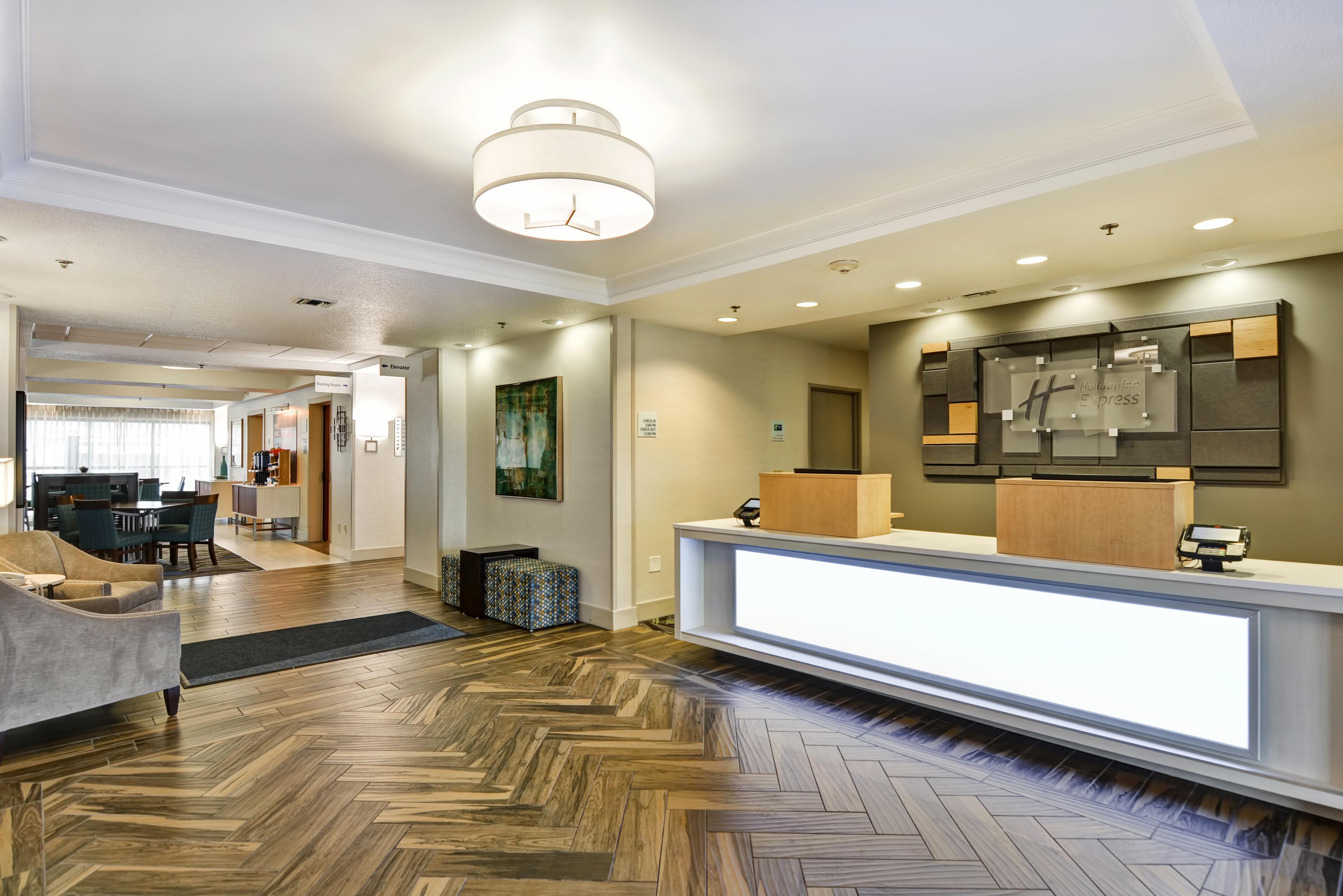 Holiday Inn Express Hotel & Suites Milwaukee-New Berlin By Ihg Exteriér fotografie