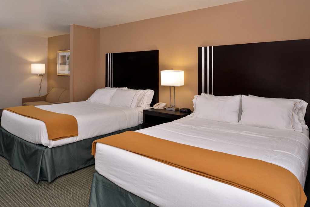 Holiday Inn Express Hotel & Suites Milwaukee-New Berlin By Ihg Exteriér fotografie